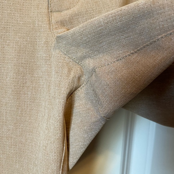 SOLD 🚫 Under armour golf pants 34x32 - Picture 4 of 13